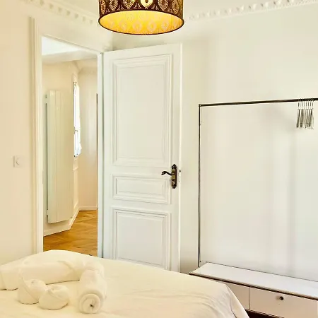 Renovated 23 2br 6p Champs Elysees-arc De Triomphe Apartmán Paříž