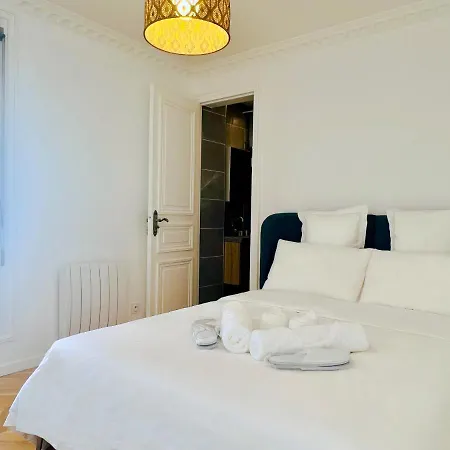 Renovated 23 2br 6p Champs Elysees-arc De Triomphe Apartmán Paříž